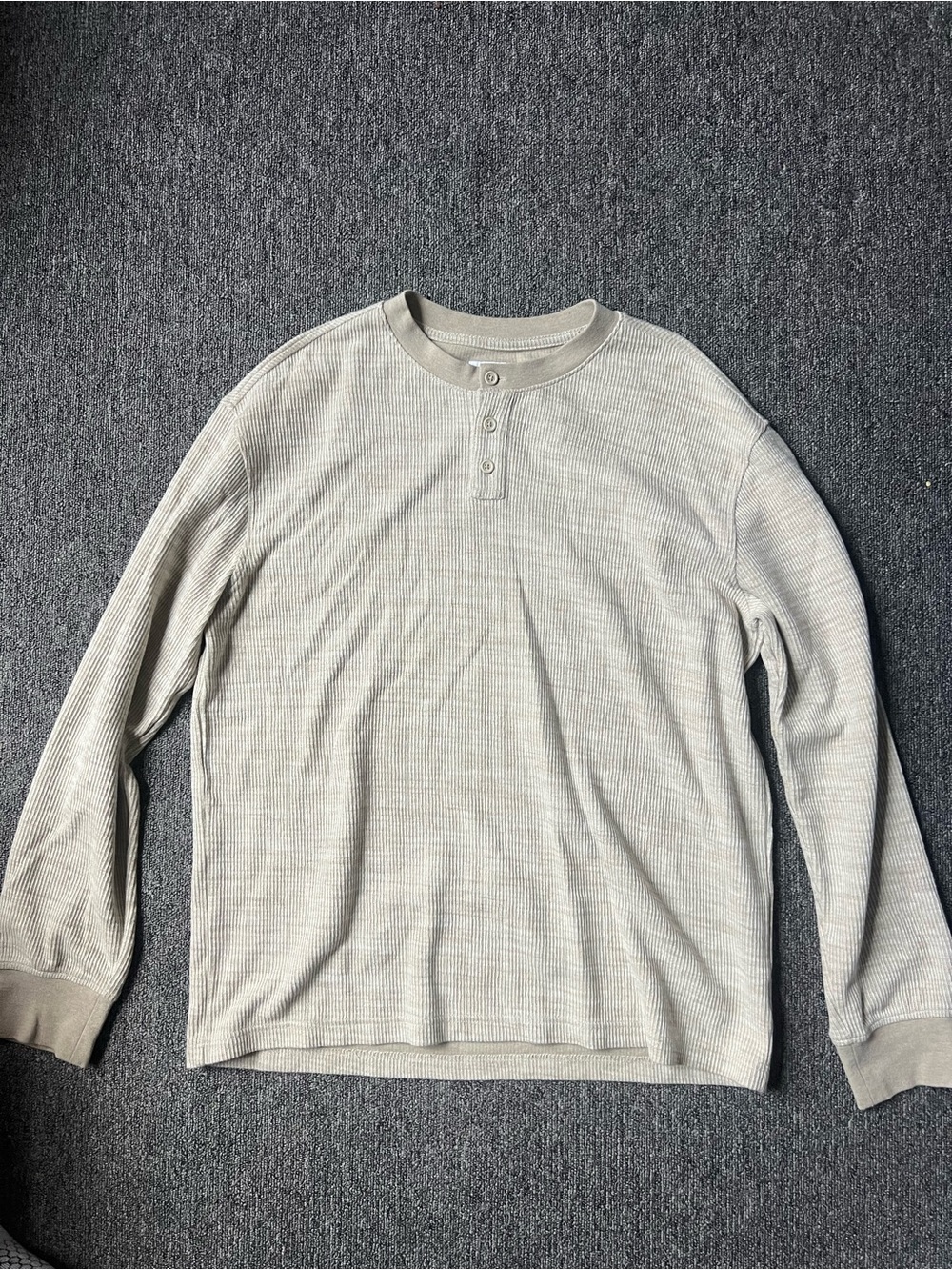 Goodfellow & Co Light Gray Long-Sleeve Henley Waffle Shirt
